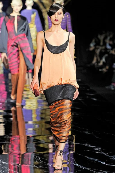 Look 44